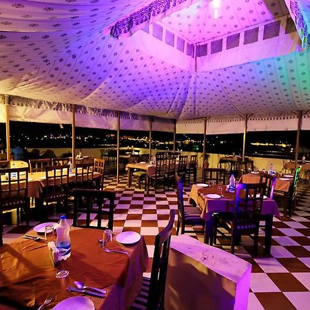 Hotel Royal Pratap Niwas Udaipur Eksteriør bilde
