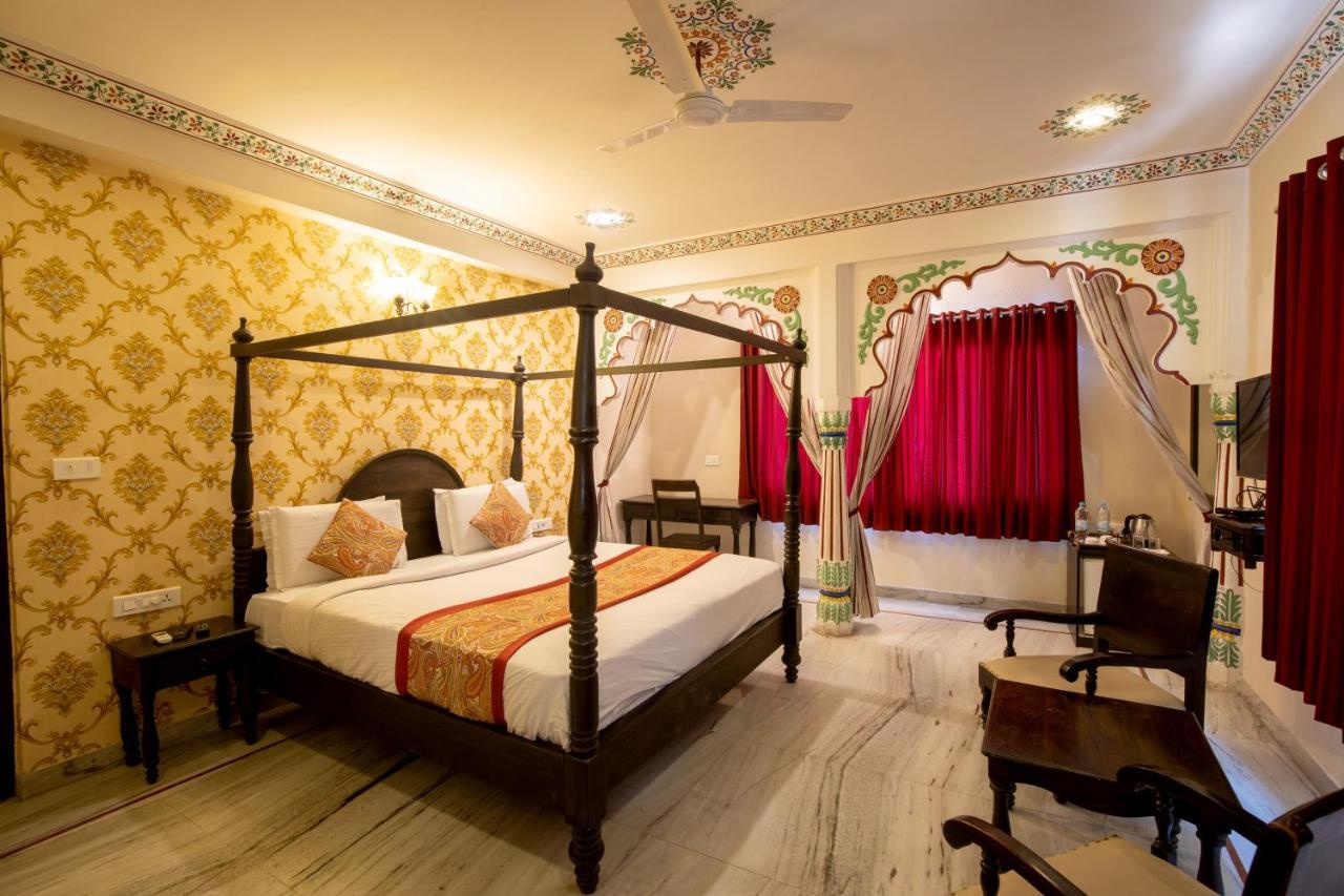 Hotel Royal Pratap Niwas Udaipur Eksteriør bilde