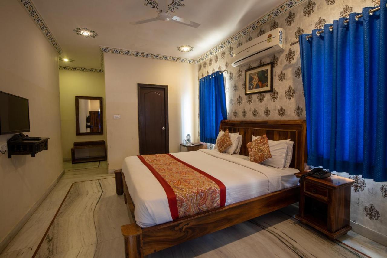 Hotel Royal Pratap Niwas Udaipur Eksteriør bilde