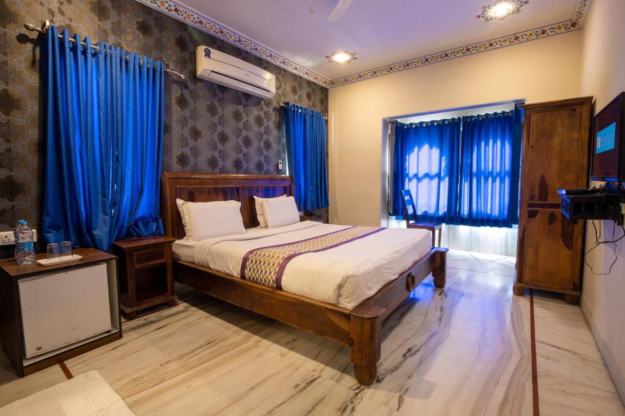 Hotel Royal Pratap Niwas Udaipur Eksteriør bilde