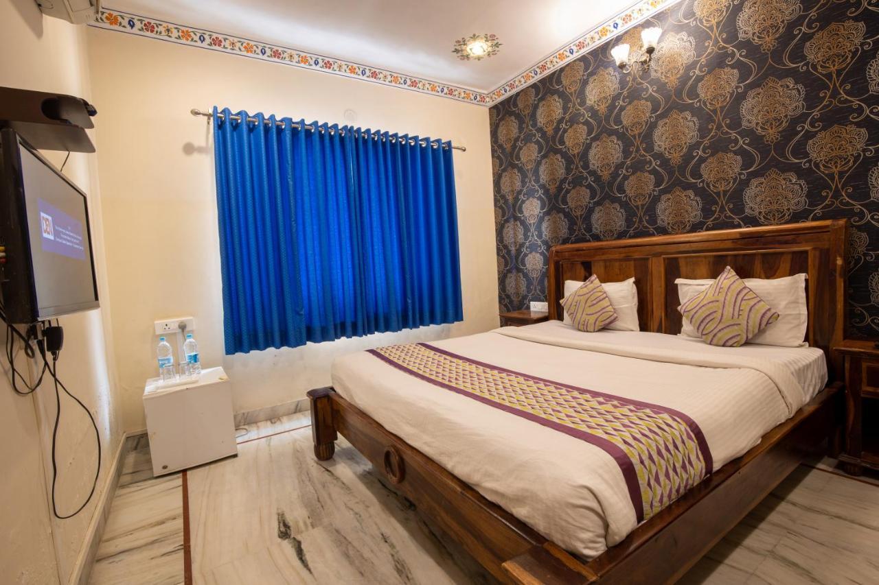Hotel Royal Pratap Niwas Udaipur Eksteriør bilde
