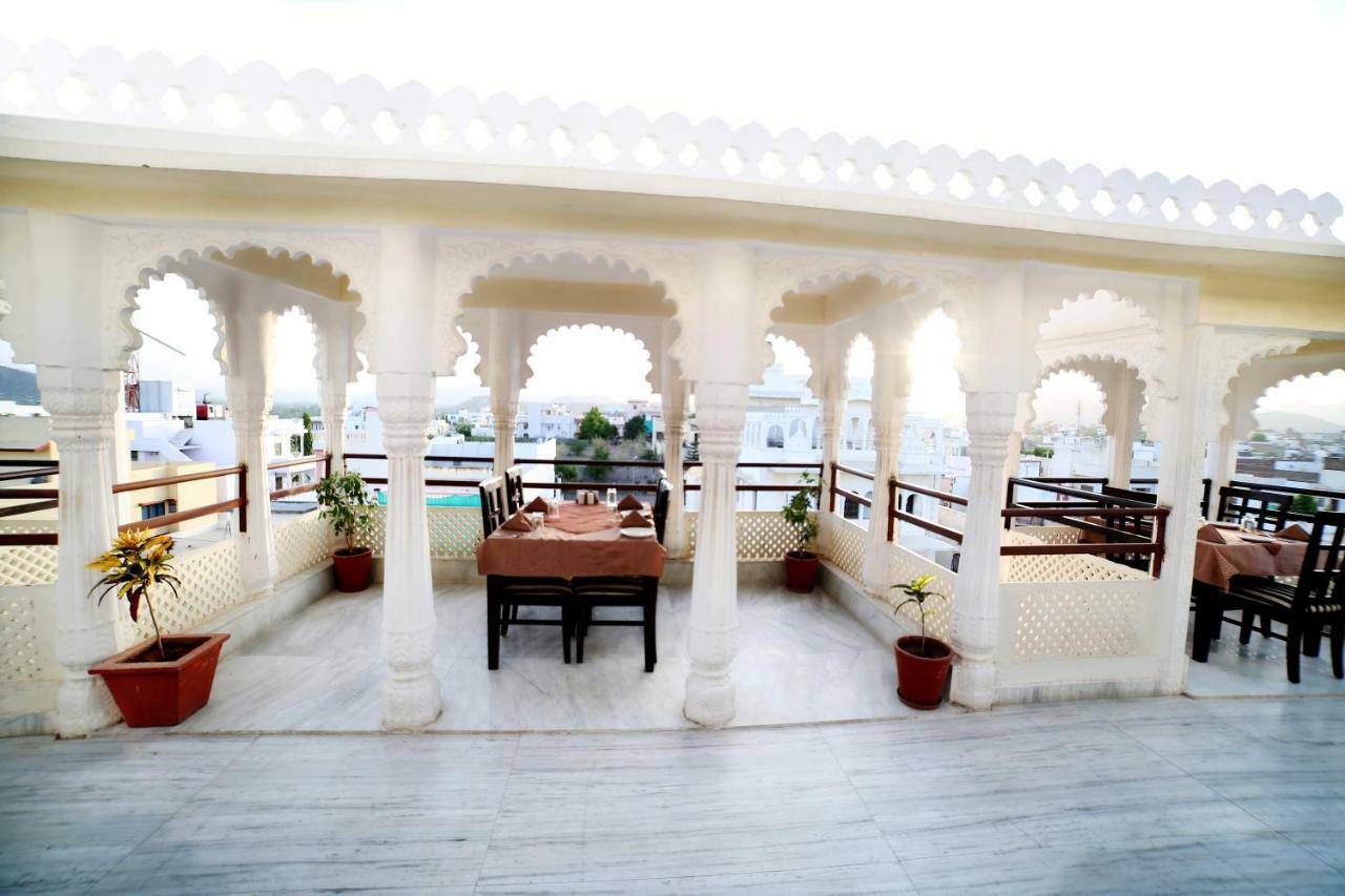 Hotel Royal Pratap Niwas Udaipur Eksteriør bilde