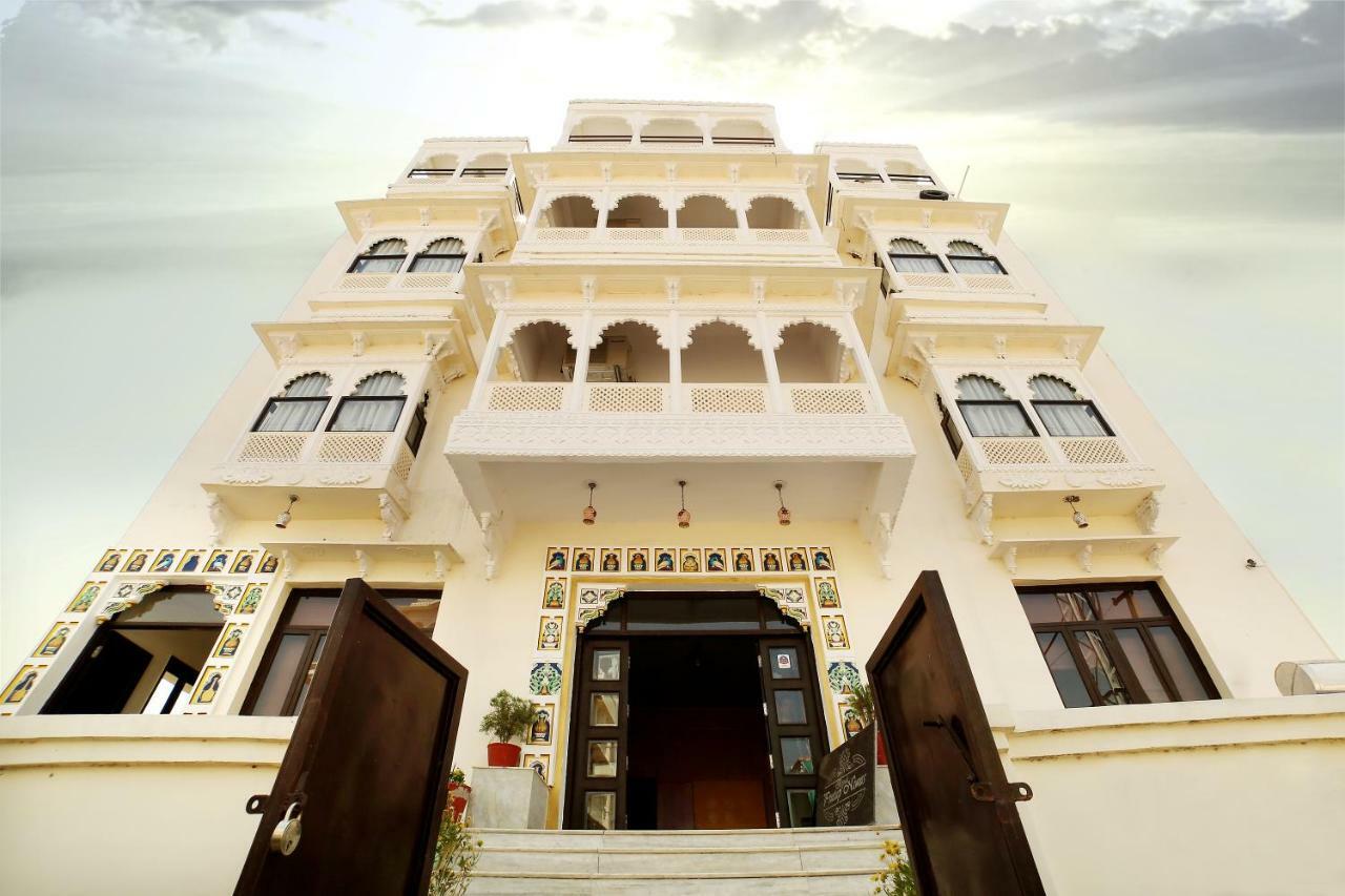 Hotel Royal Pratap Niwas Udaipur Eksteriør bilde