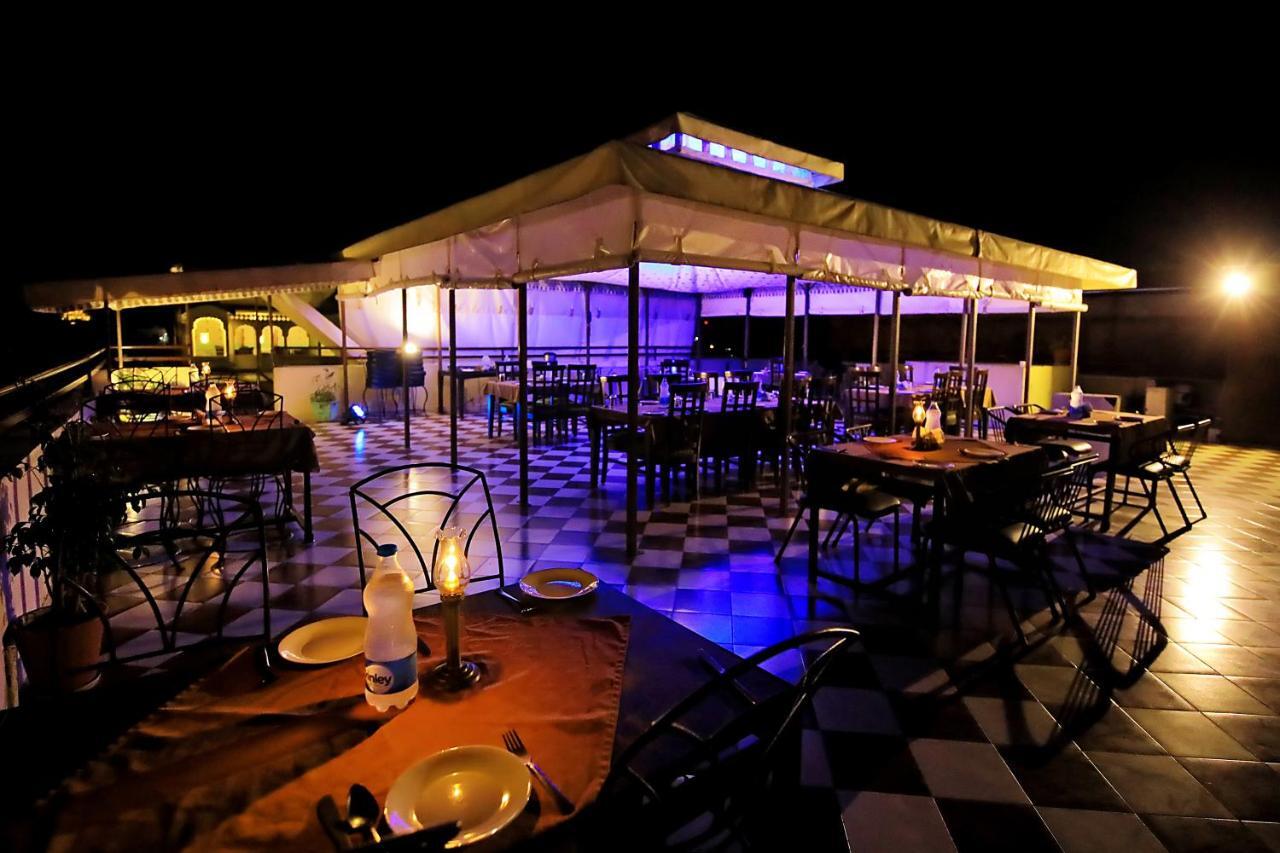Hotel Royal Pratap Niwas Udaipur Eksteriør bilde