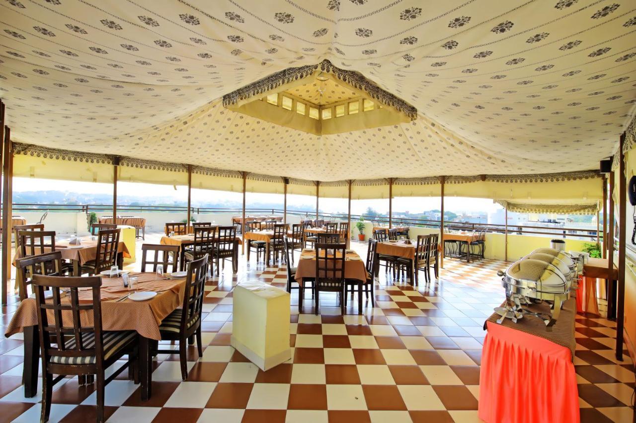 Hotel Royal Pratap Niwas Udaipur Eksteriør bilde